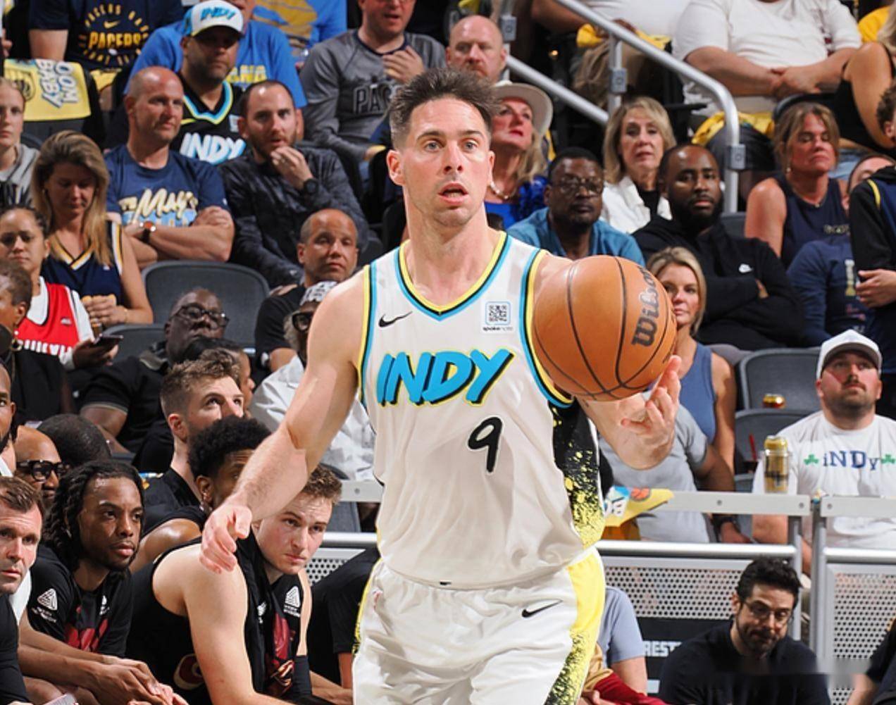 爱游戏全站-西亚卡姆迎来十五赛季出色发挥，瑞士队观众热烈欢呼！